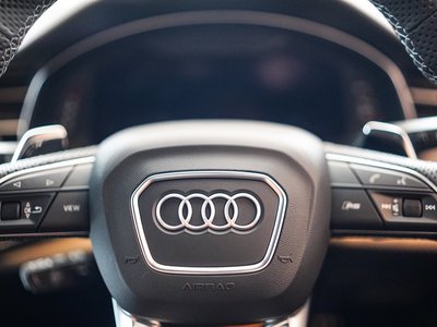 صورة مصغرة 46 لـ 2025 AUDI RS Q8