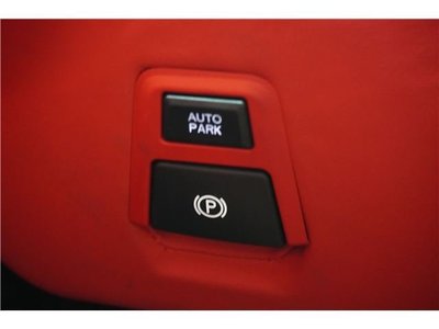 2018 Ferrari 488 SPIDER thumbnail 37
