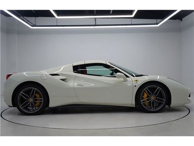 صورة 5 لـ 2018 FERRARI 488 SPIDER