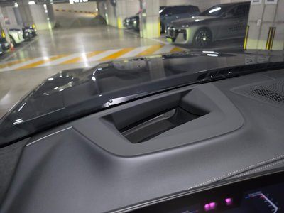 2025 BMW X7 缩略图 12