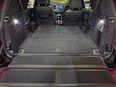 2025 BMW X7 缩略图 18