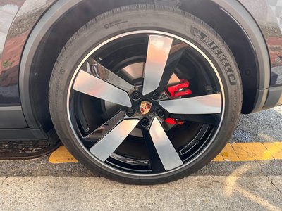 PORSCHE MACAN - 6