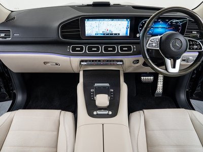 2022 Mercedes-BENZ GLS — фото 8