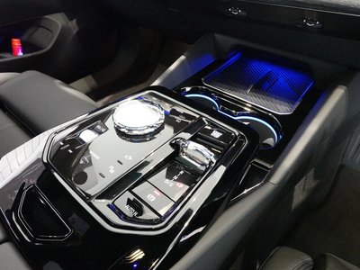 BMW 5 SERIES TOURING 2025 thumbnail 50