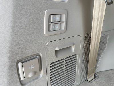 2023 Toyota LAND CRUISER 300 缩略图 43