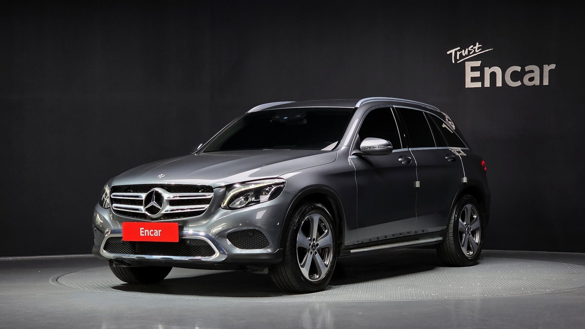 MERCEDES-BENZ GLC - View 1