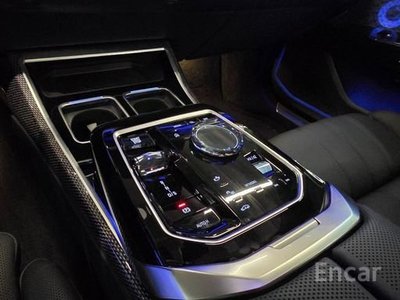BMW 7 SERIES - 9