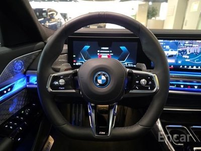 BMW 7 SERIES - 8