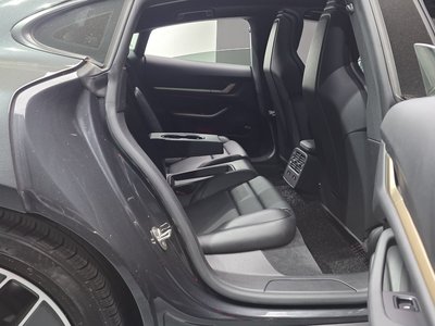 2022 Porsche TAYCAN 缩略图 17