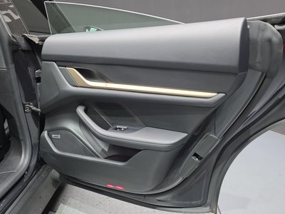 2022 Porsche TAYCAN 缩略图 15