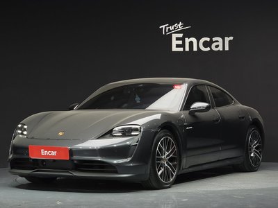 صورة 1 لـ 2022 Porsche TAYCAN