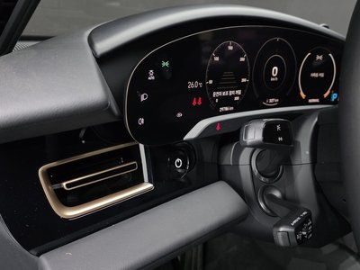 2022 Porsche TAYCAN 缩略图 23