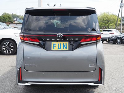 TOYOTA VELLFIRE - 7