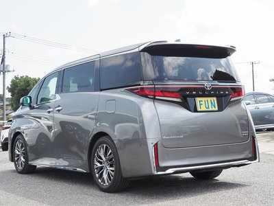 TOYOTA VELLFIRE - 6