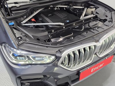 صورة 7 لـ 2022 BMW X6