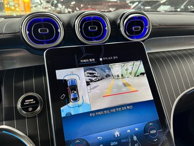 MERCEDES-BENZ GLC - 8