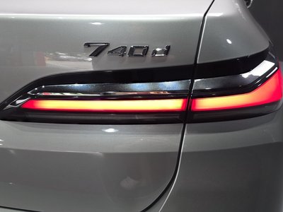 صورة 10 لـ 2024 BMW 7 SERIES