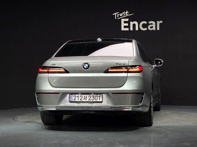 صورة 3 لـ 2024 BMW 7 SERIES