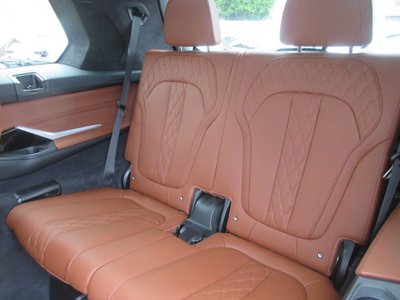 صورة مصغرة 38 لـ 2023 BMW X7