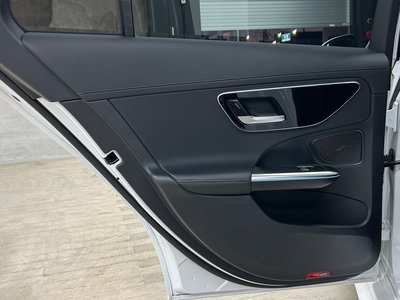 2023 Mercedes-BENZ C-CLASS 缩略图 32