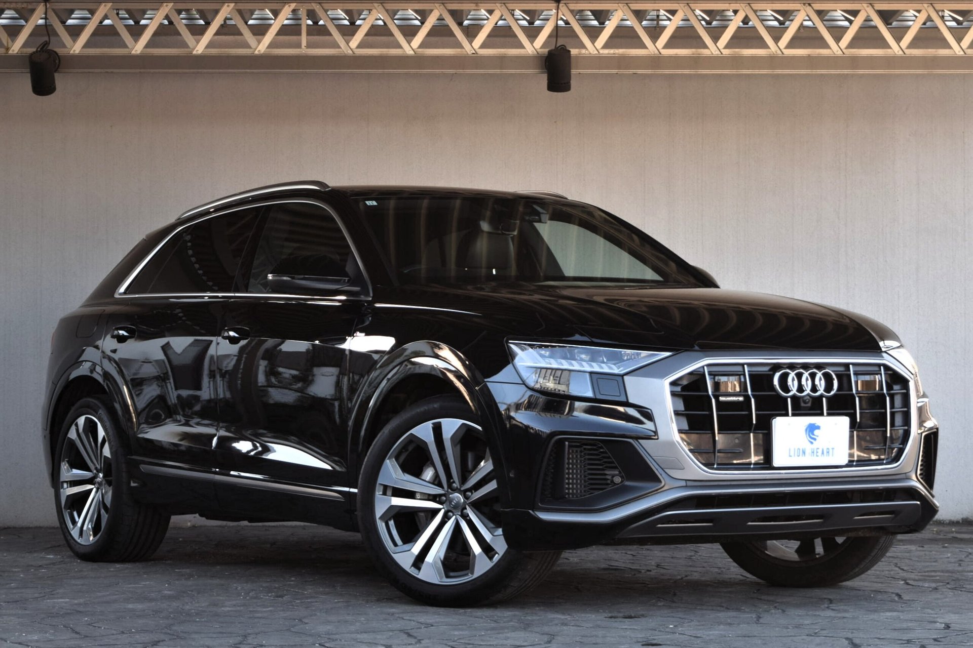 AUDI Q8 - View 1