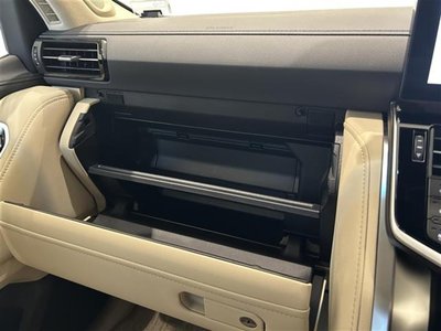 TOYOTA LAND CRUISER 300 - 10