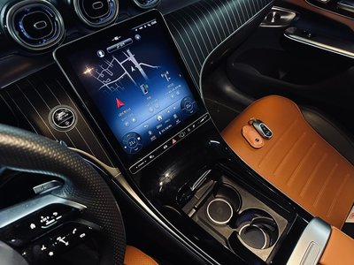 MERCEDES-BENZ GLC - 7