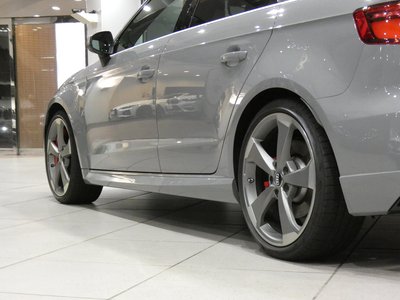 صورة مصغرة 18 لـ 2018 AUDI RS3 SPORTBACK