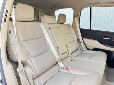 صورة مصغرة 32 لـ 2025 Toyota LAND CRUISER 300