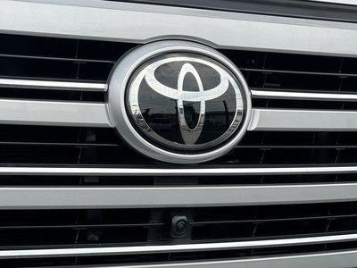 صورة مصغرة 16 لـ 2025 Toyota LAND CRUISER 300