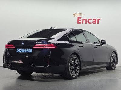 صورة 4 لـ 2023 BMW I5