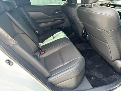 2025 Toyota CROWN CROSSOVER — фото 13