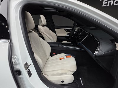 2025 Mercedes-BENZ E-CLASS 缩略图 16