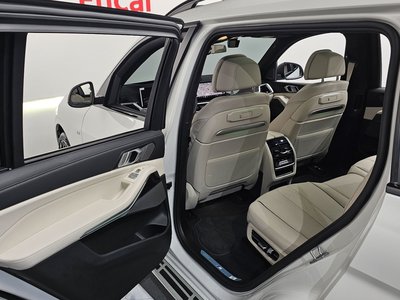 2025 BMW X7 — миниатюра 26