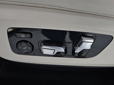 2025 BMW X7 — миниатюра 31