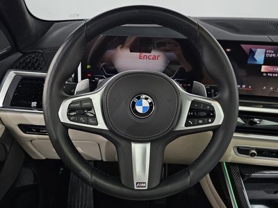 2025 BMW X7 — миниатюра 20