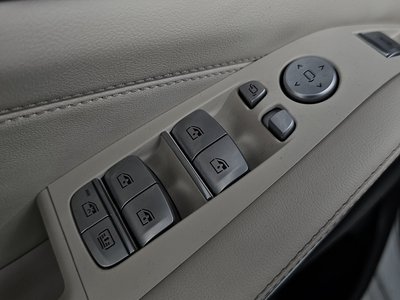 2025 BMW X7 — миниатюра 39