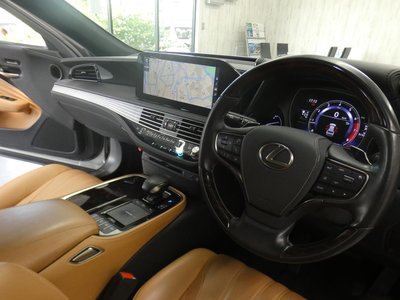 LEXUS LS - 8