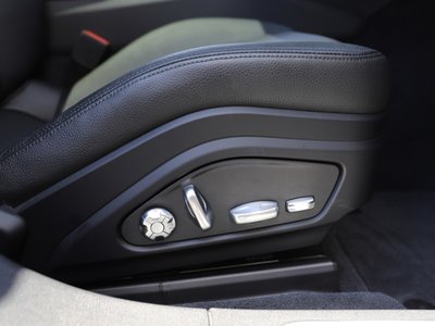 2018 Porsche PANAMERA — миниатюра 16