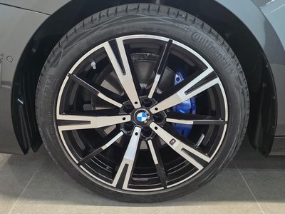 2025 BMW 5 SERIES 照片 6