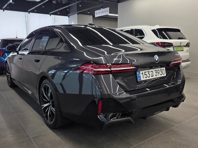 2025 BMW 5 SERIES 照片 5