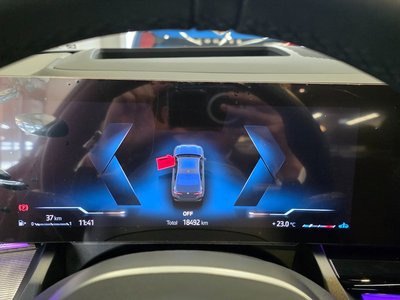 2025 BMW 5 SERIES 照片 8