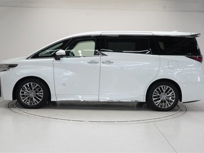 2025 Toyota VELLFIRE — фото 4
