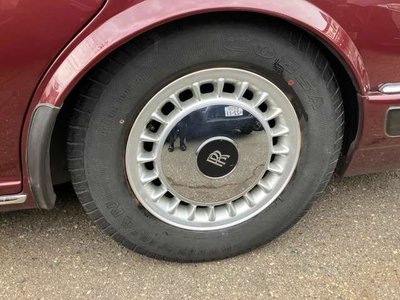 ROLLS-ROYCE SILVER SPUR - 9