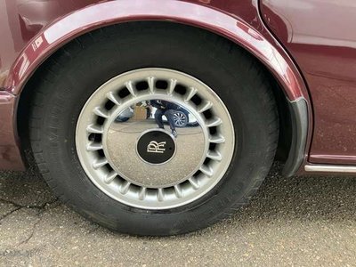 ROLLS-ROYCE SILVER SPUR - 8