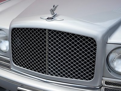BENTLEY CONTINENTAL - 4