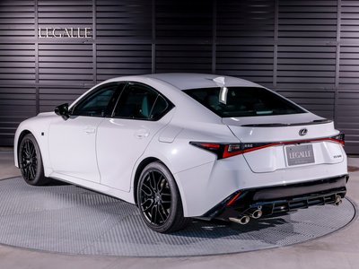 LEXUS IS - 9