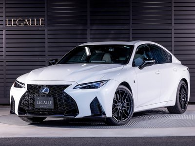 LEXUS IS - 1