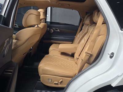 2021 Genesis GV80 thumbnail 18