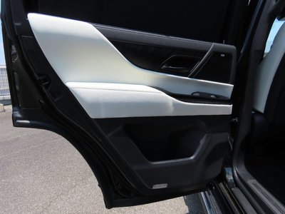 صورة مصغرة 31 لـ 2025 Lexus LX